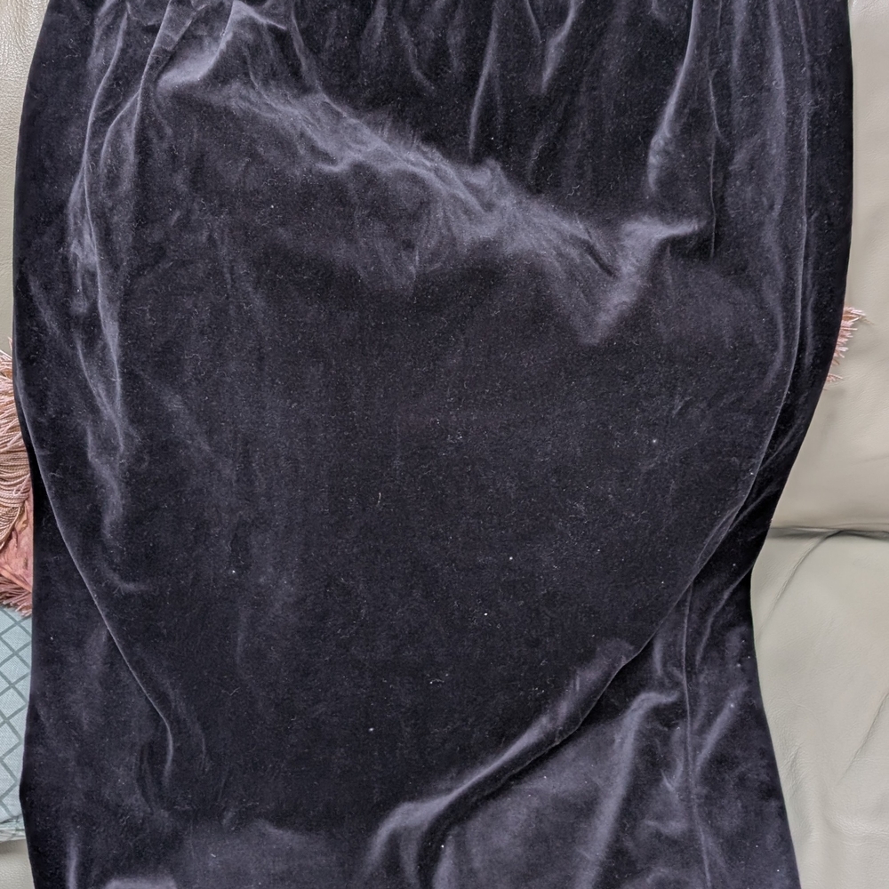 Elegant Black Velvet A-Line Skirt
